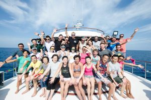 Similan liveaboard group photo from MV Hallelujah